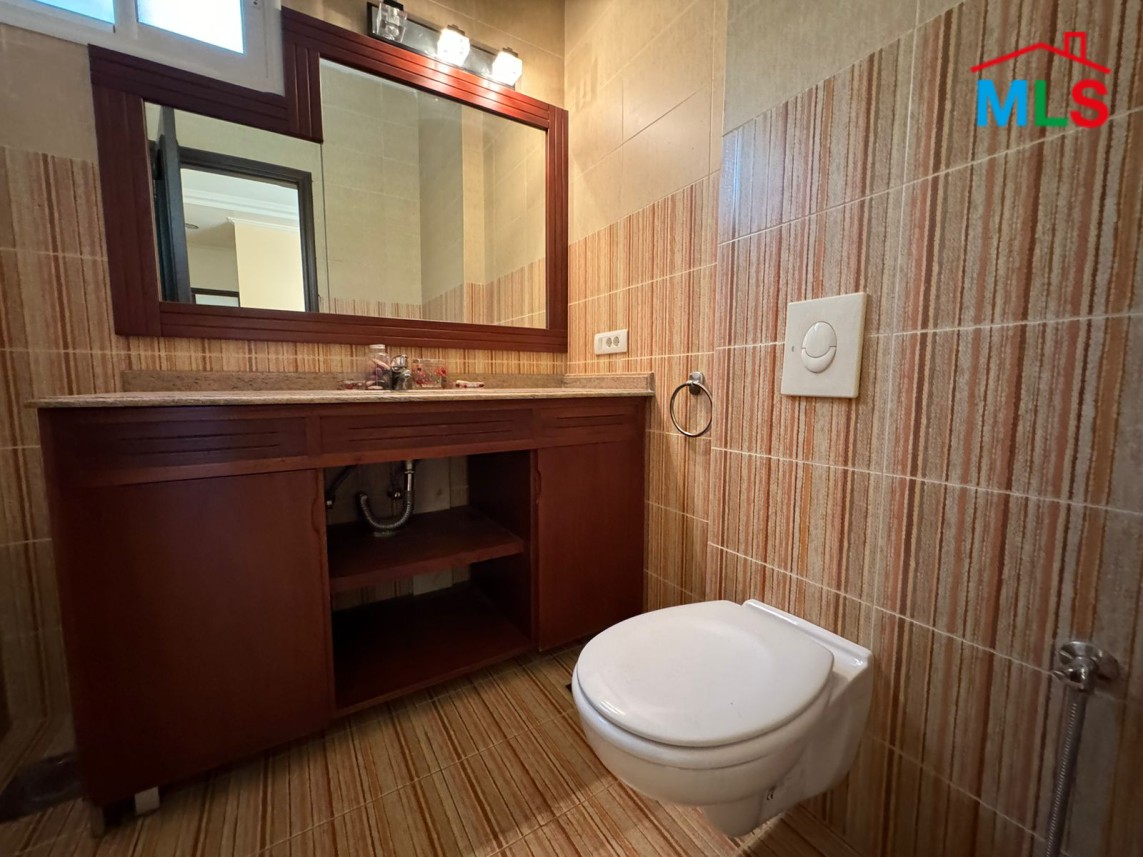 Semi-Furnished & Fully Decorated Apartment For Sale In Tilal Ain Saadeh