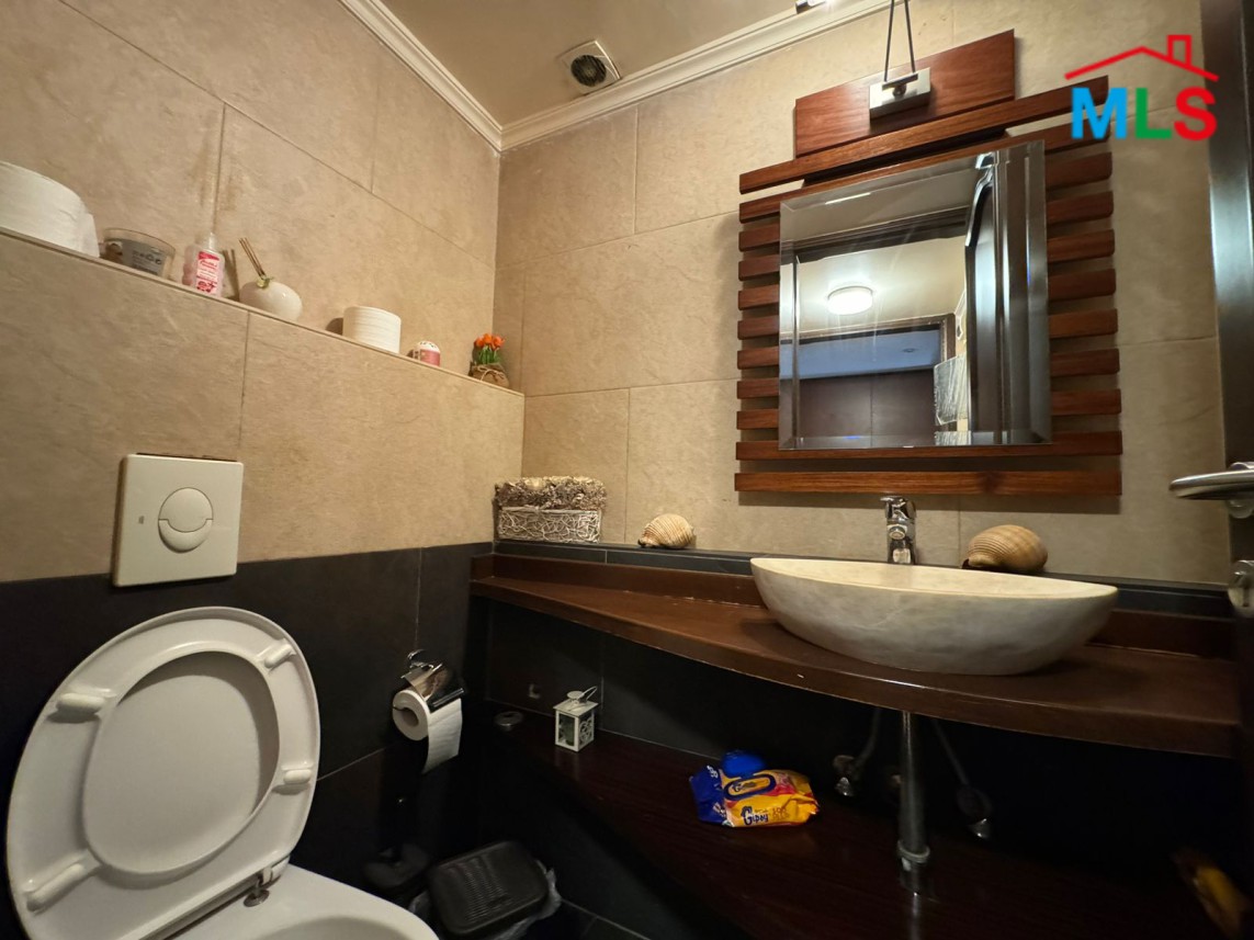 Semi-Furnished & Fully Decorated Apartment For Sale In Tilal Ain Saadeh