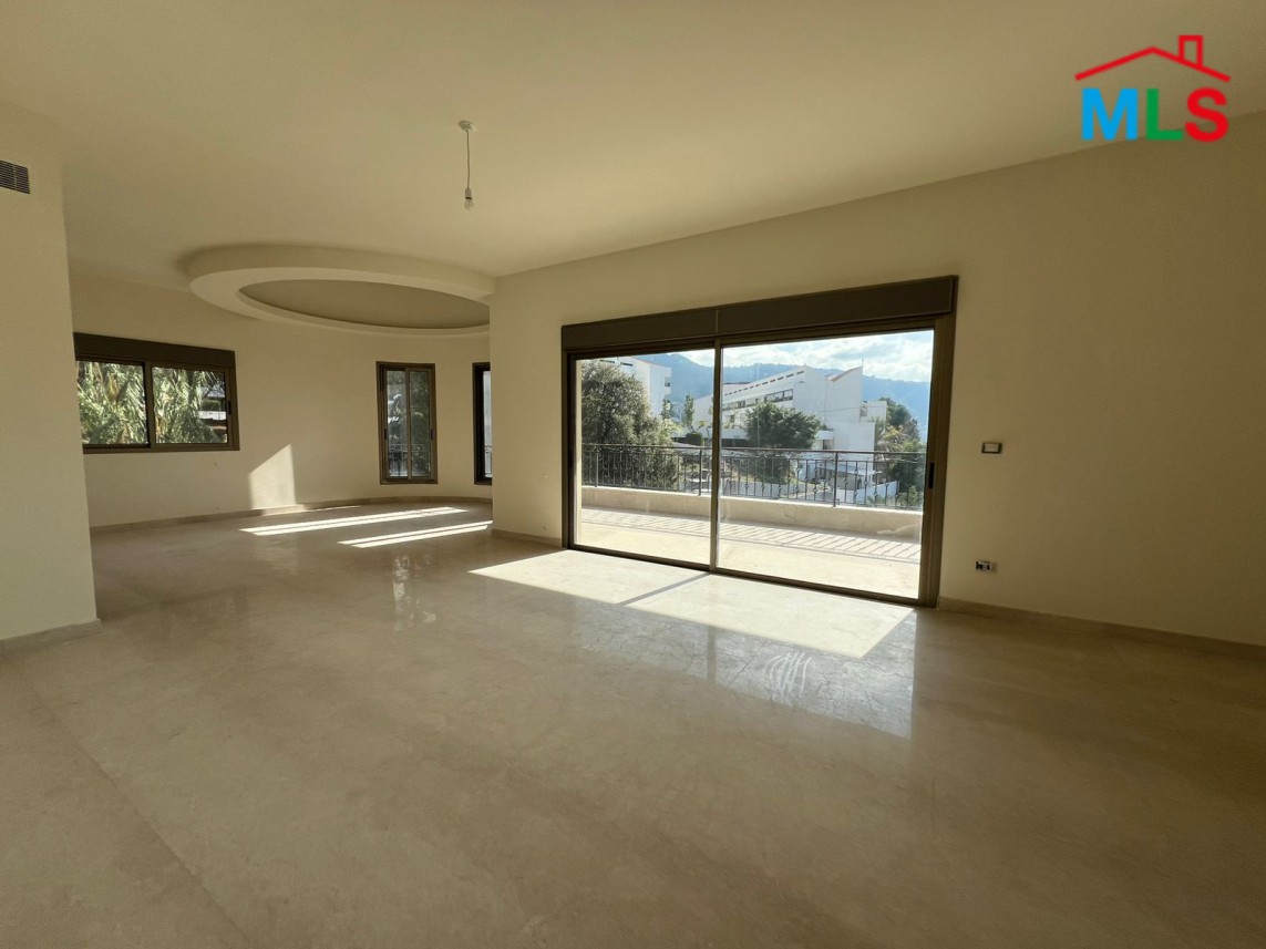 Lovely Apartment For Sale in Adma
