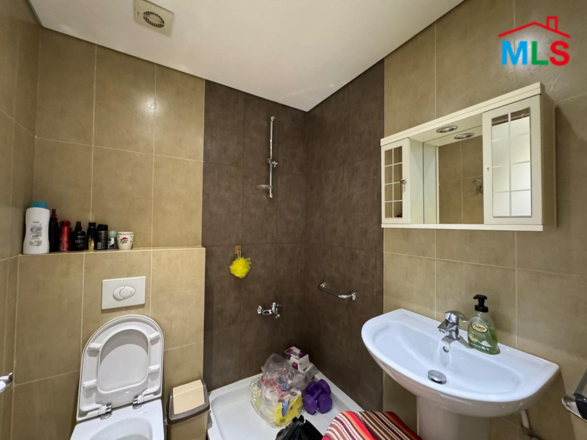 Spacious Fully Decorated Apartment For Sale in Ain Saadeh