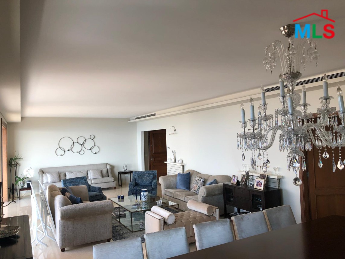 Spacious Luxurious Apartment For Sale In Hamra, Ras Beirut