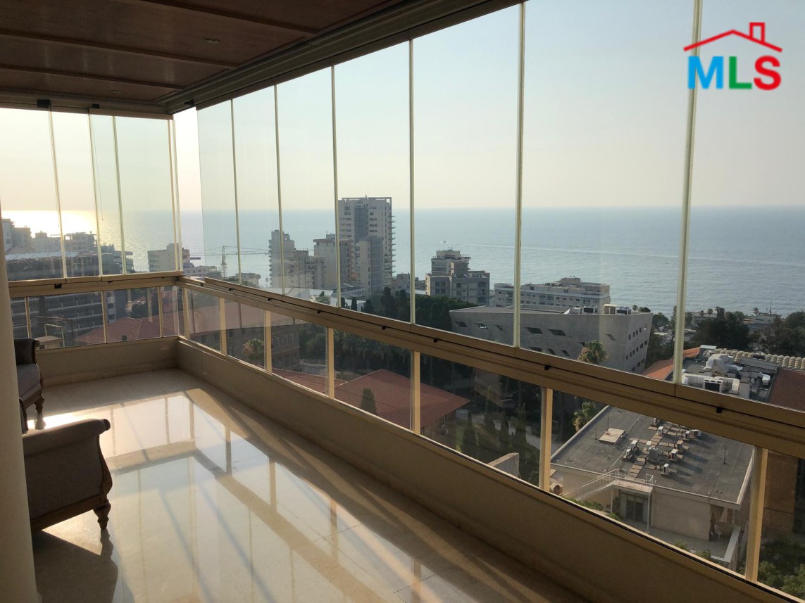 Spacious Luxurious Apartment For Sale In Hamra, Ras Beirut