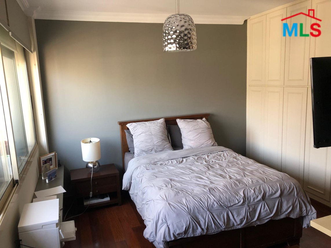 Spacious Luxurious Apartment For Sale In Hamra, Ras Beirut