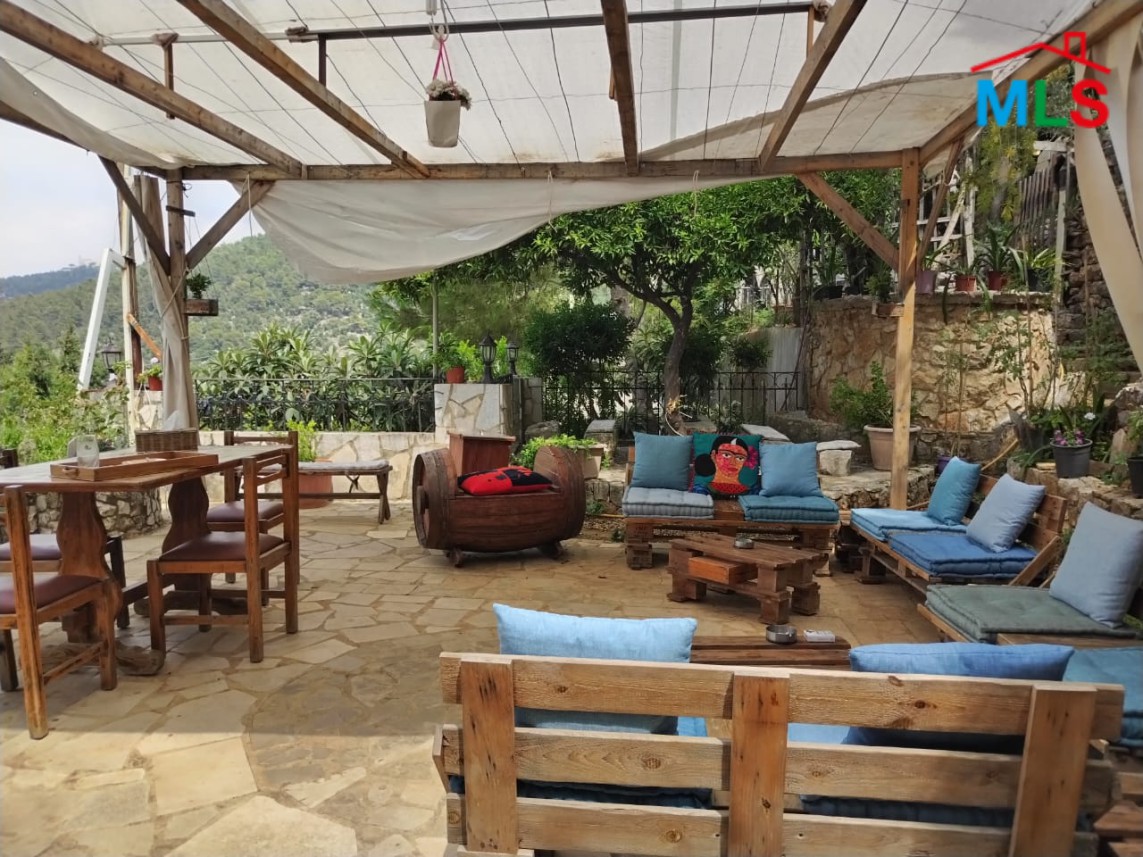 Old House For Sale in Ghazir With Mountain View