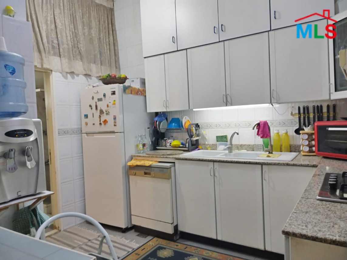 Old House For Sale in Ghazir With Mountain View
