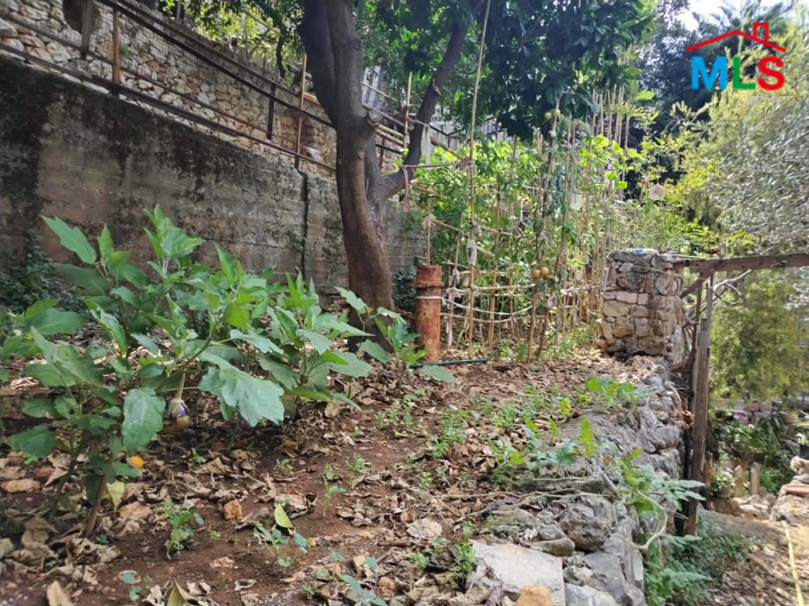 Old House For Sale in Ghazir With Mountain View