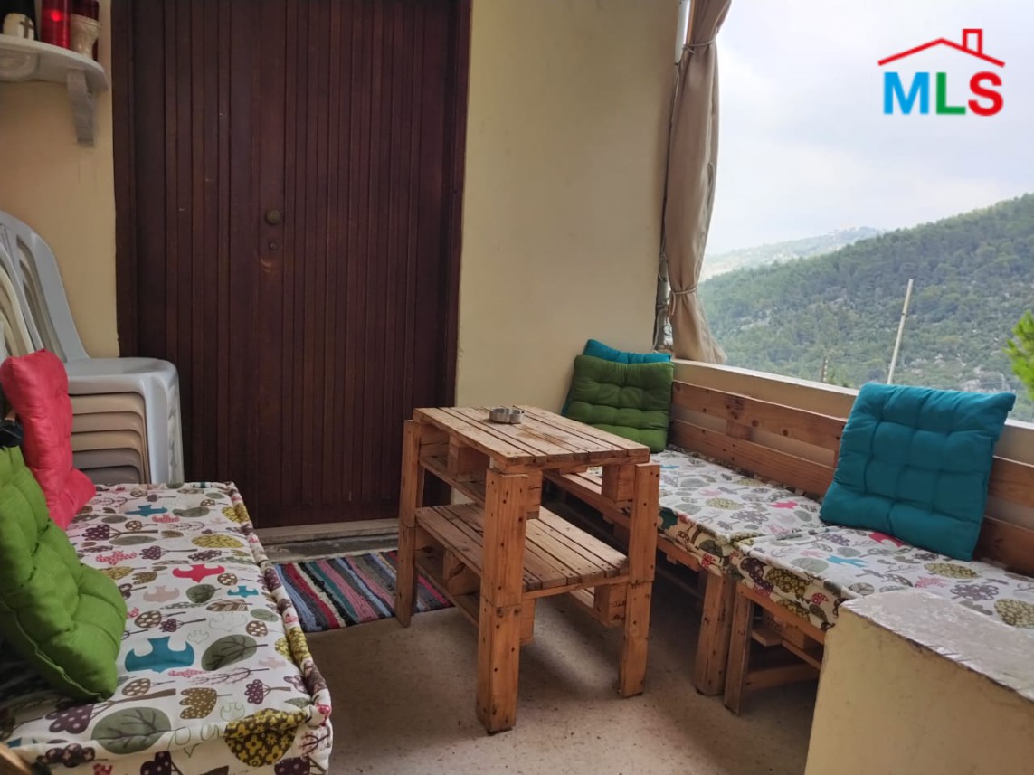 Old House For Sale in Ghazir With Mountain View