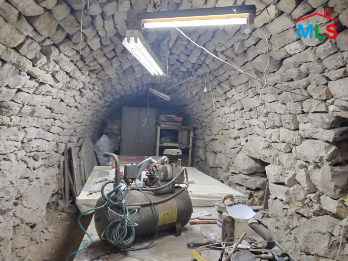 Old House For Sale in Ghazir With Mountain View
