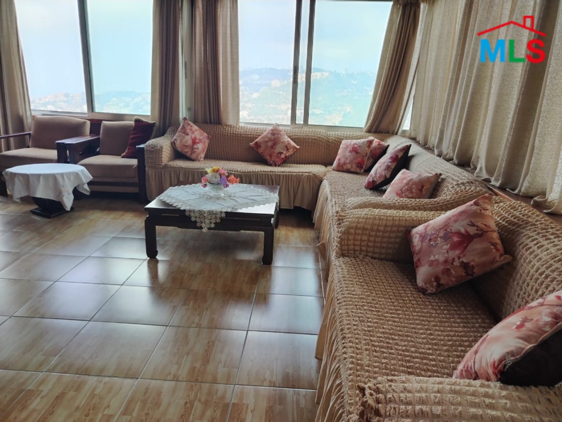 Old House For Sale in Ghazir With Mountain View