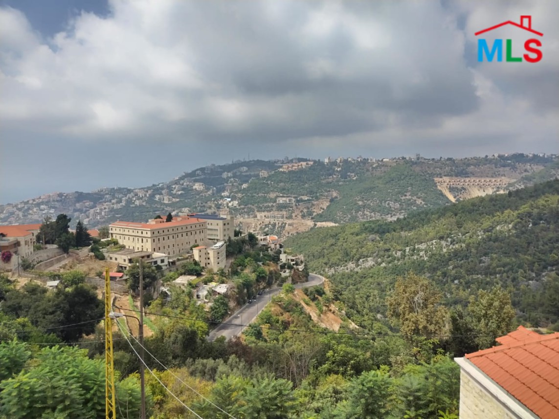 Old House For Sale in Ghazir With Mountain View