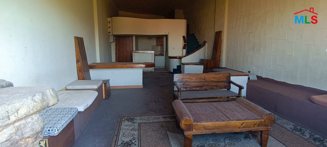 Hotel For Sale In Azra- Needs Renovation