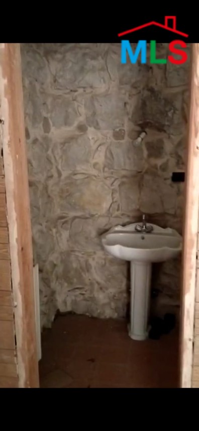 A Traditional Lebanese House On A Spacious Land For Sale In Baabdat