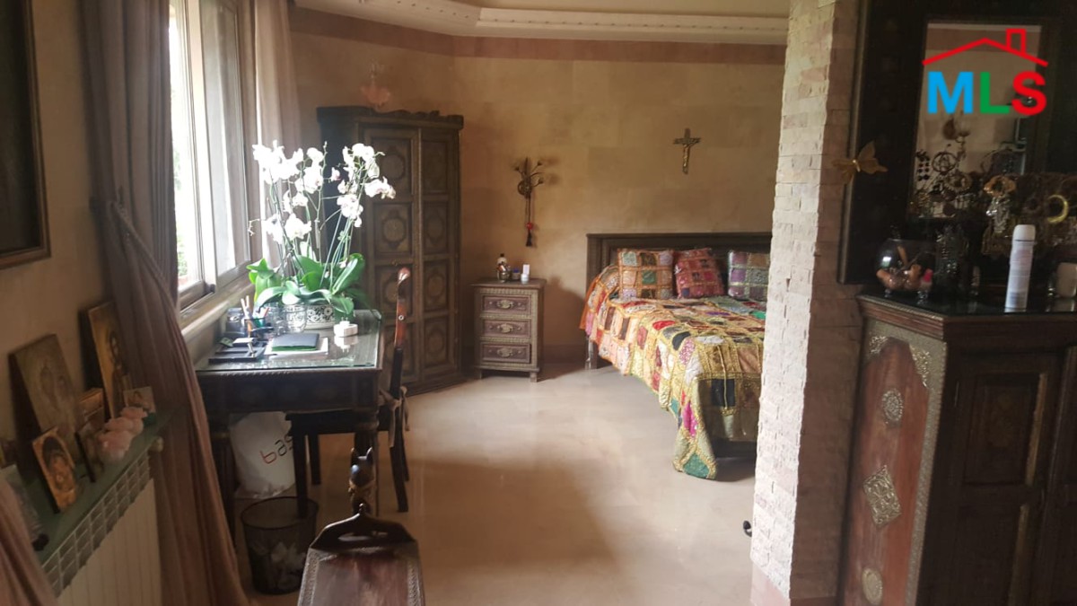 Spacious Sublime Villa With Garden For Sale In Mansourieh