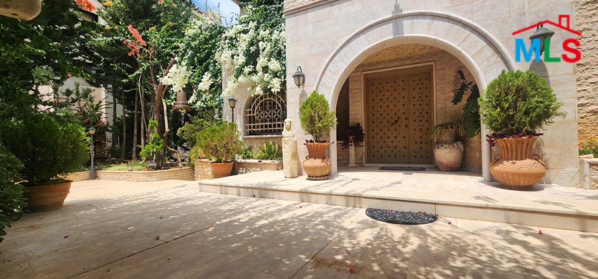 Spacious Sublime Villa With Garden For Sale In Mansourieh