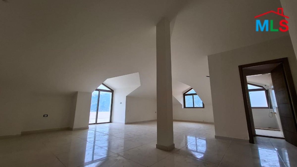 Duplex For Sale in Hboub In A Calm Area
