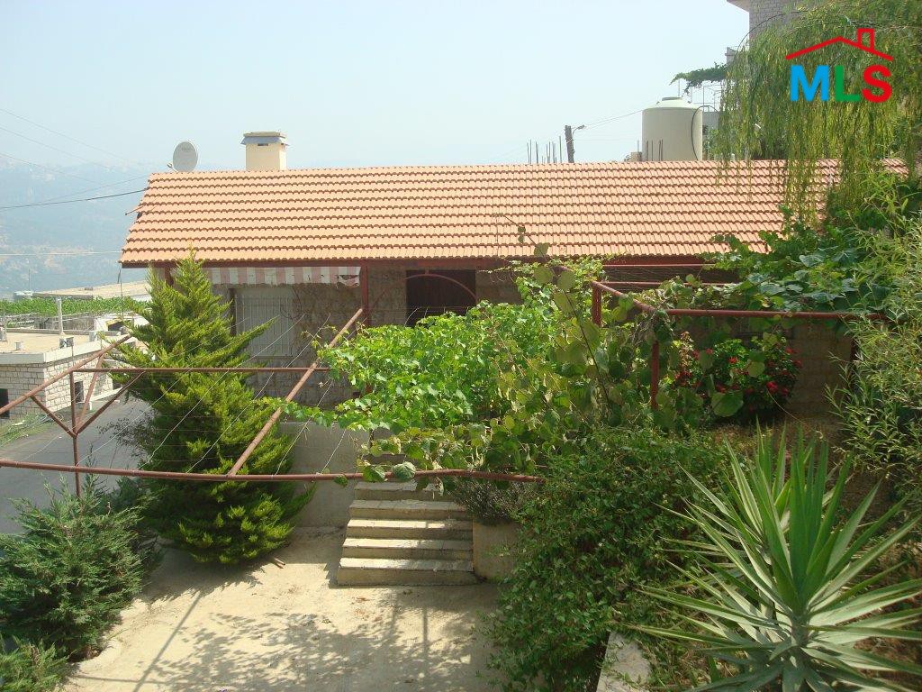 A 150 SQM House With 950 SQM Land For Sale In Qortada