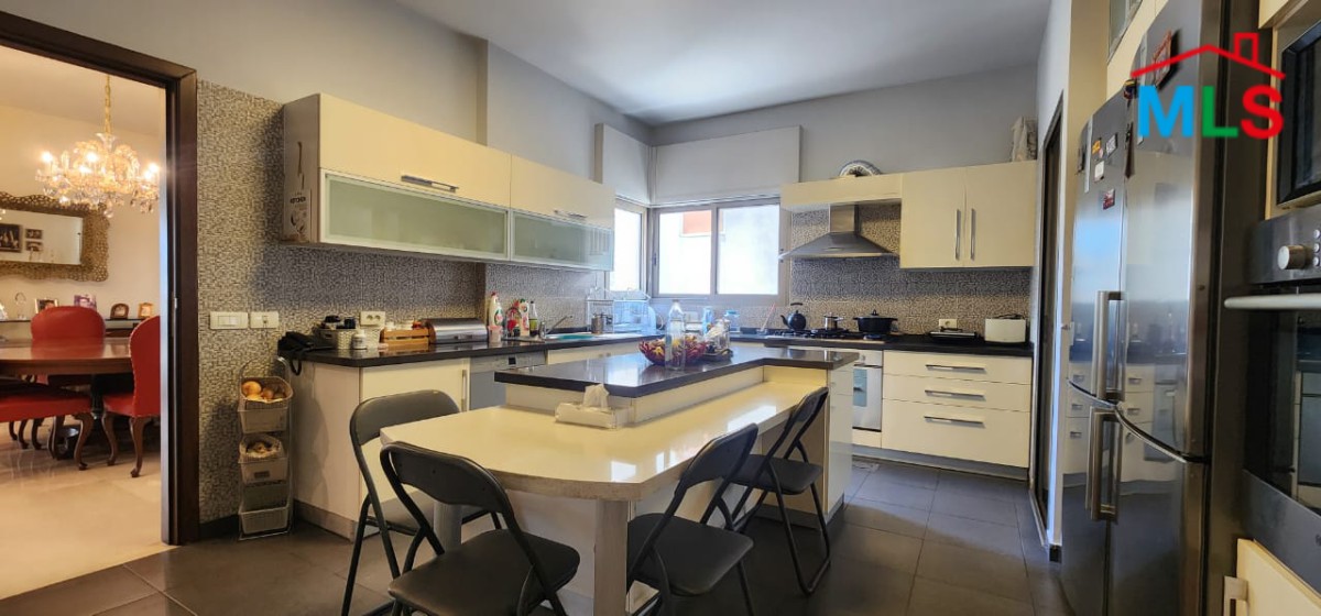 Luxurious Apartment With High-End Finishing For Sale In Mar Takla Hazmieh