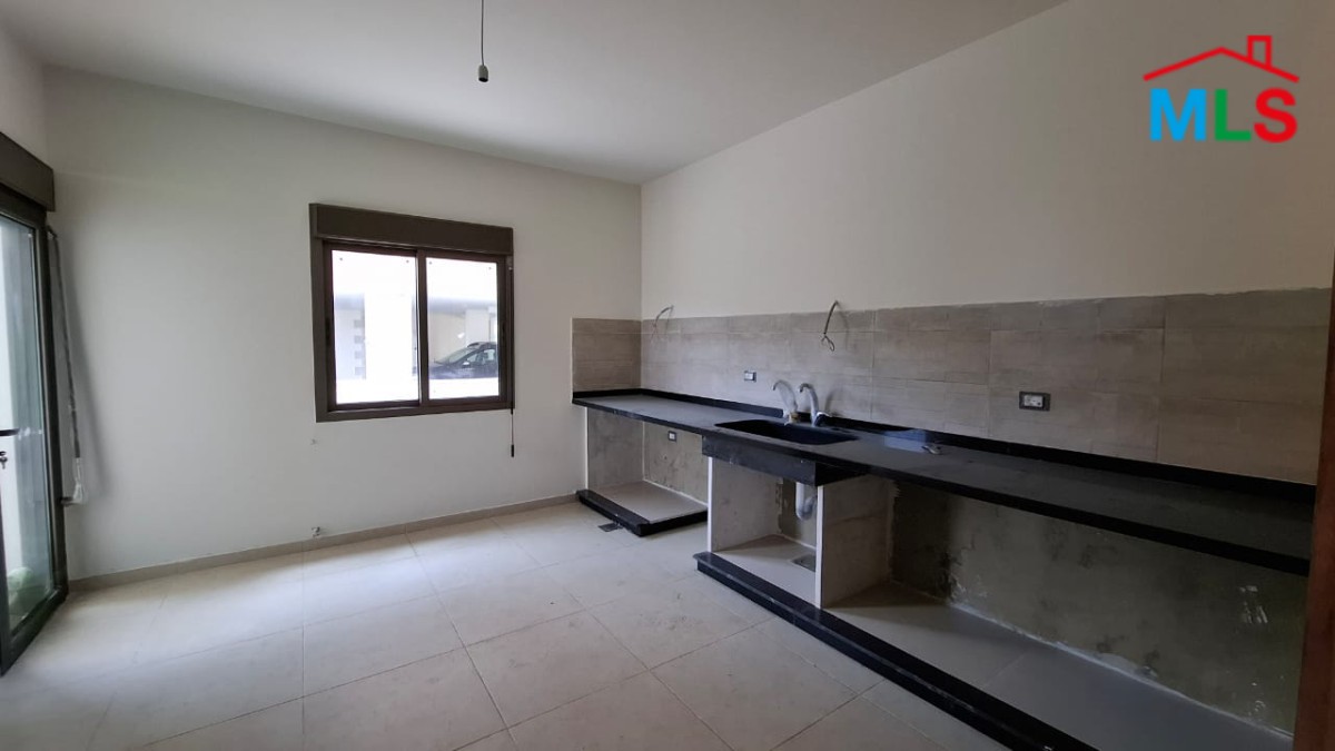 Apartment With Terrace for Sale in Hboub In A Calm Area