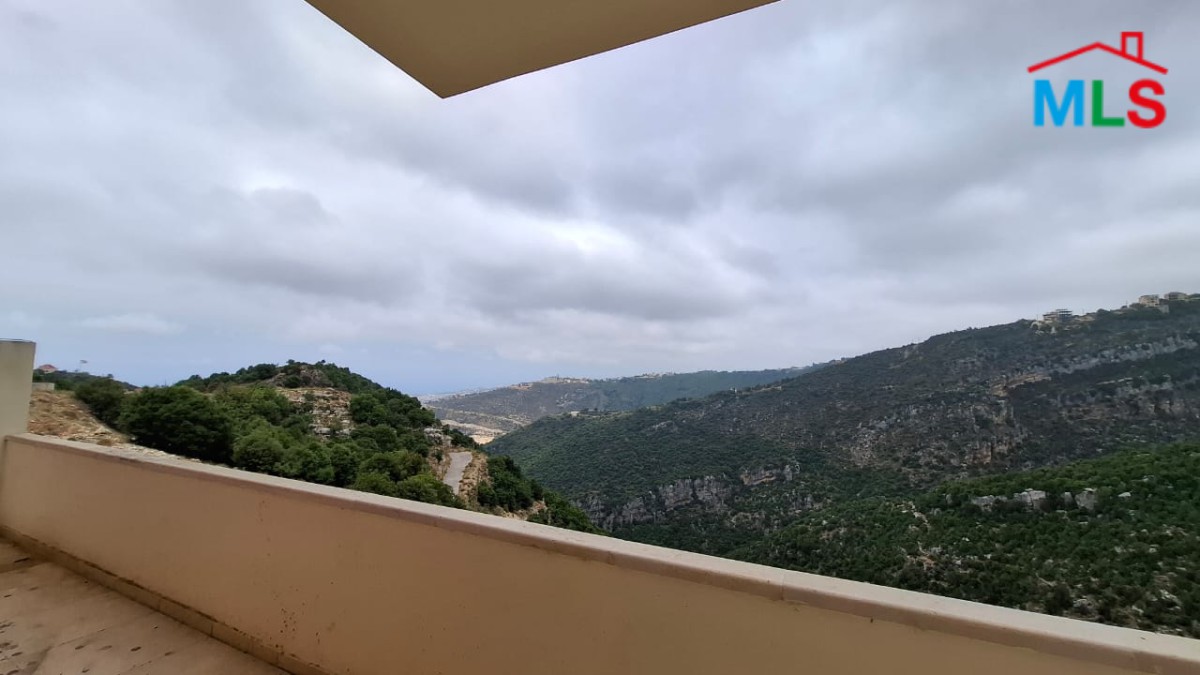 Apartment With Terrace for Sale in Hboub In A Calm Area