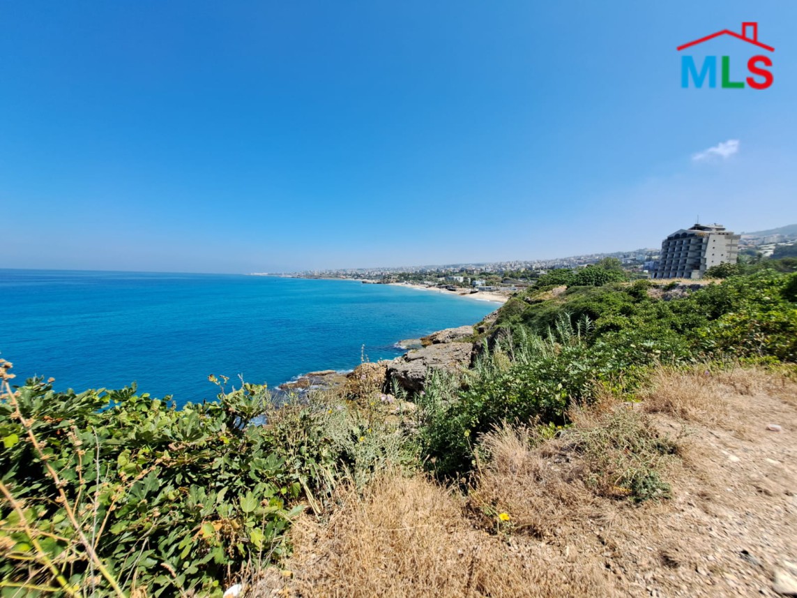 Land For Sale In Fidar Pied Dans L'eau