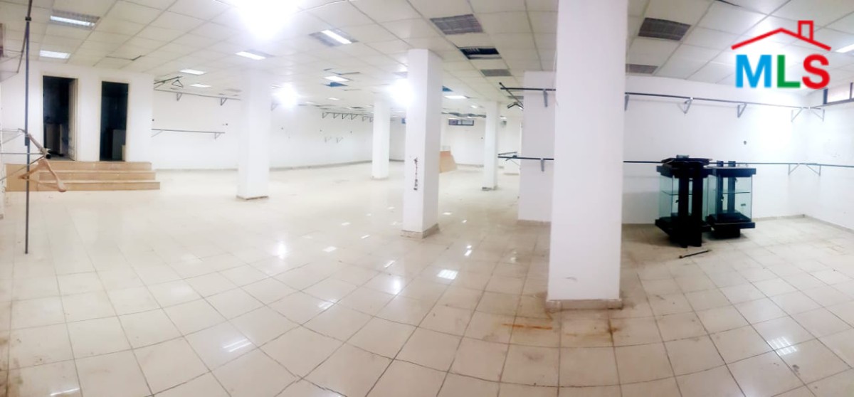 400 SQM Warehouse For Sale On The Main Road Of Antelias