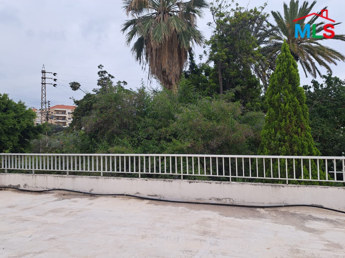 Land With House For Sale In Aamchit