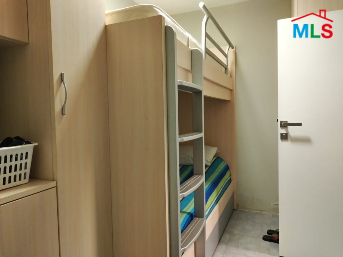 Unfurnished Apartment With Garden And Terrace for Sale In Rayfoun