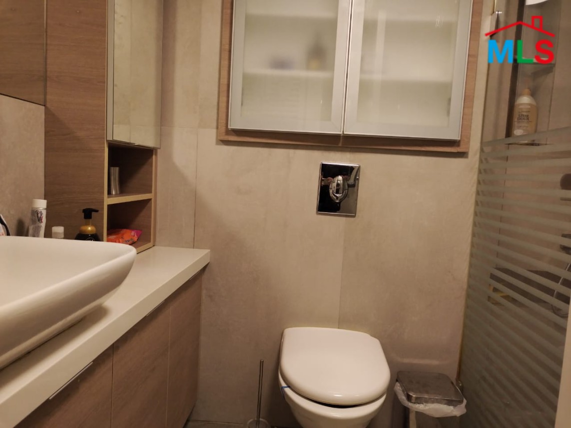 Unfurnished Apartment With Garden And Terrace for Sale In Rayfoun