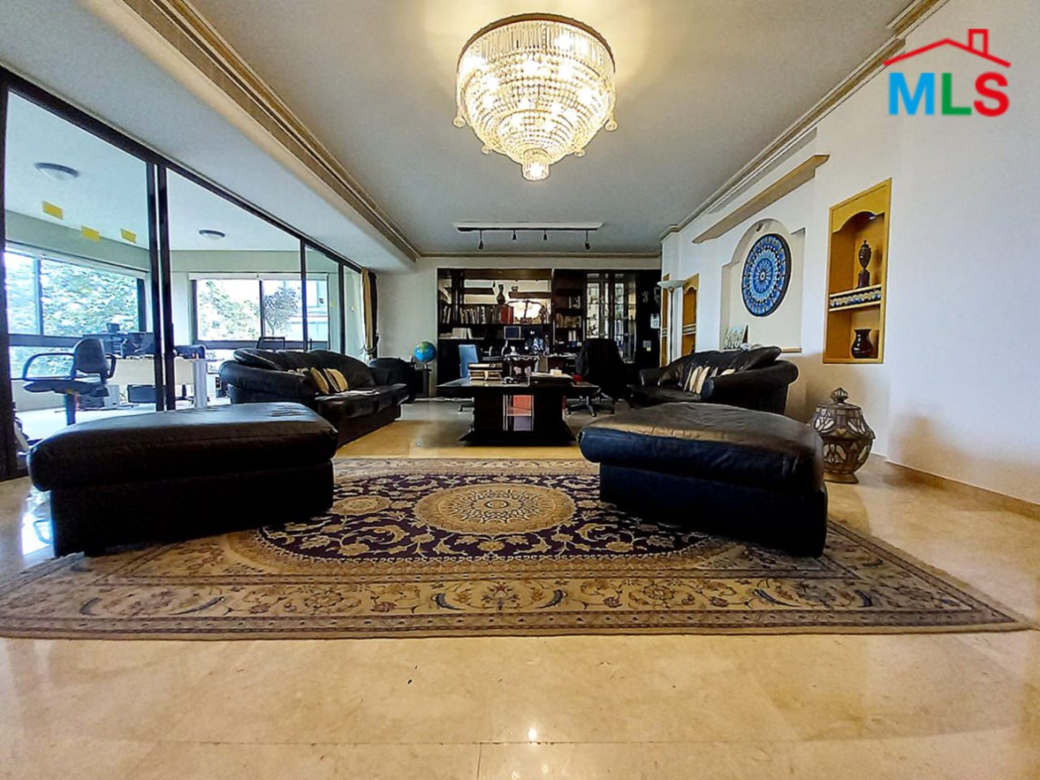 Spacious Apartment for Sale In Mtayleb