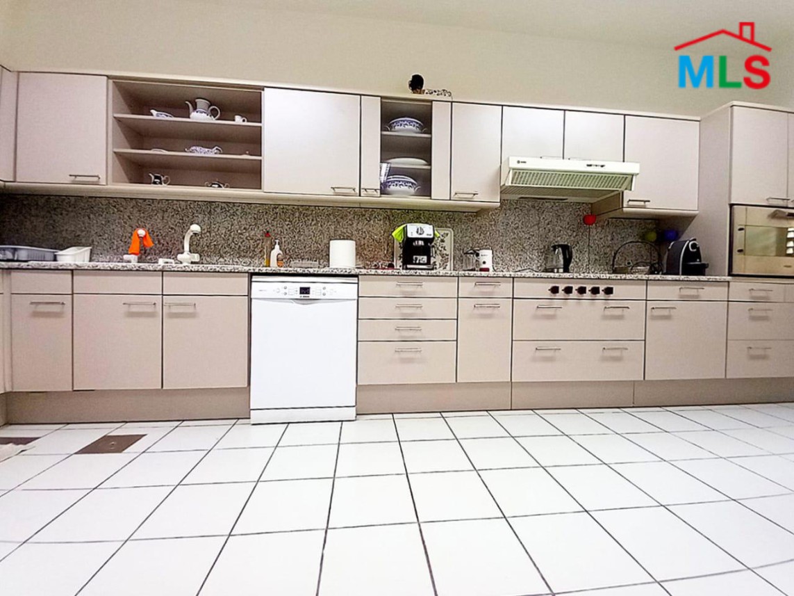 Spacious Apartment for Sale In Mtayleb