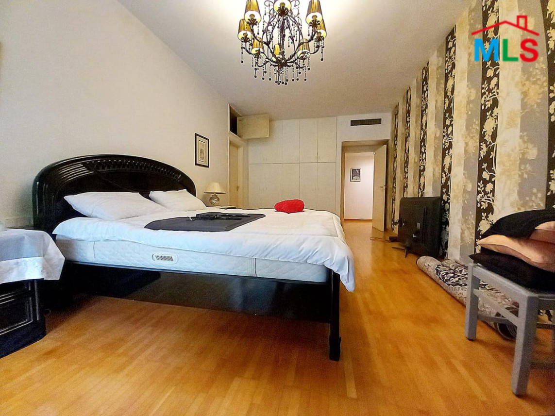 Spacious Apartment for Sale In Mtayleb