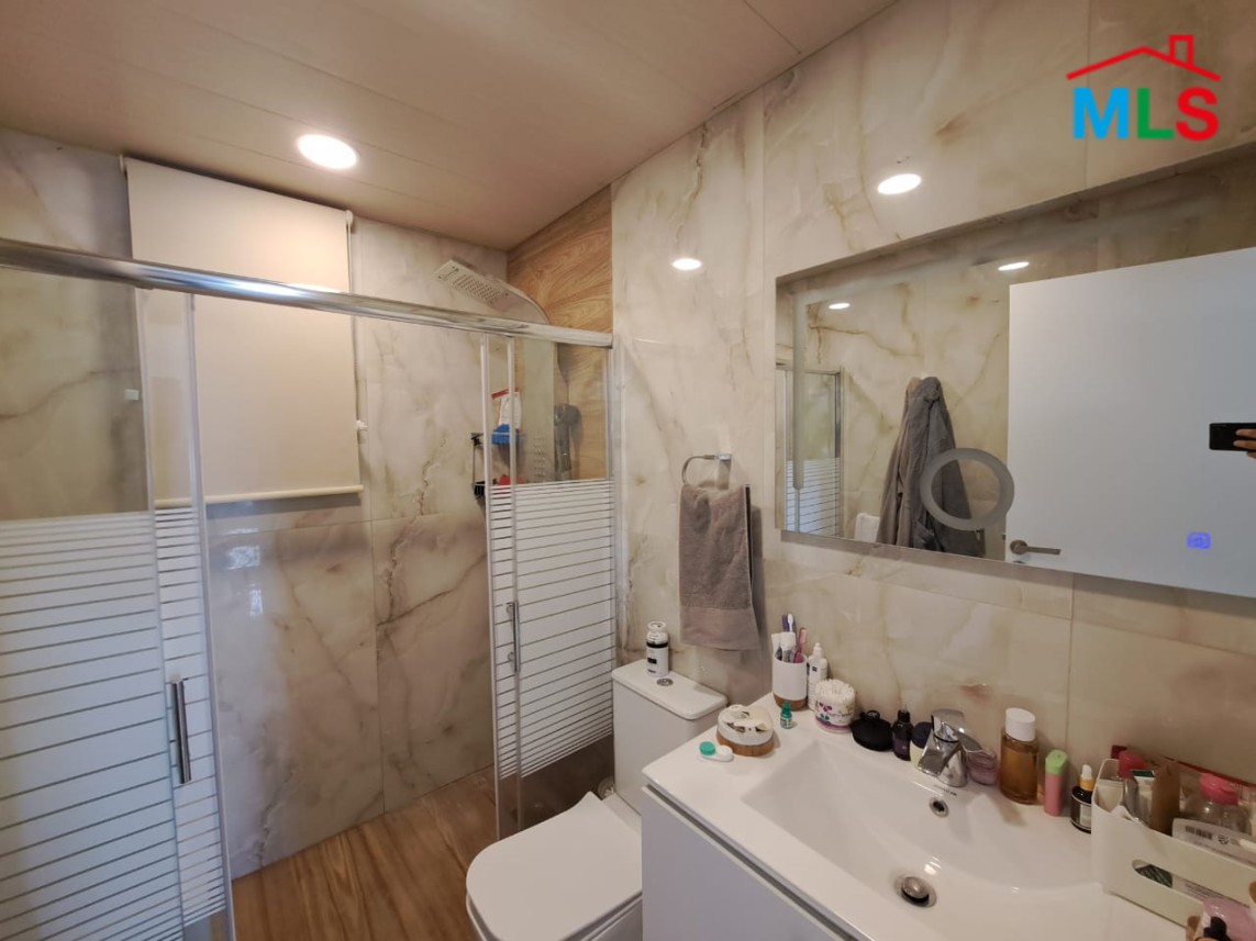 Spacious Duplex With Panoramic View For Sale In Biyada