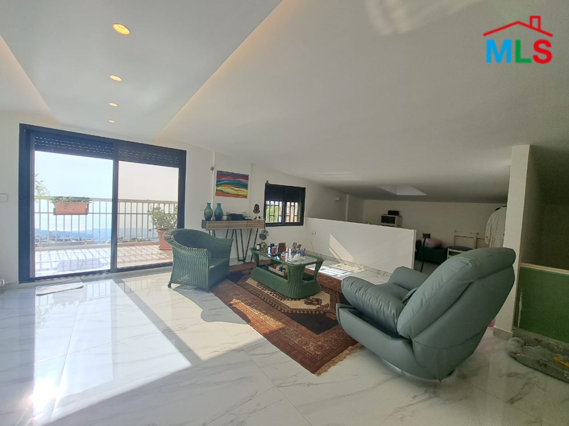 Spacious Duplex With Panoramic View For Sale In Biyada