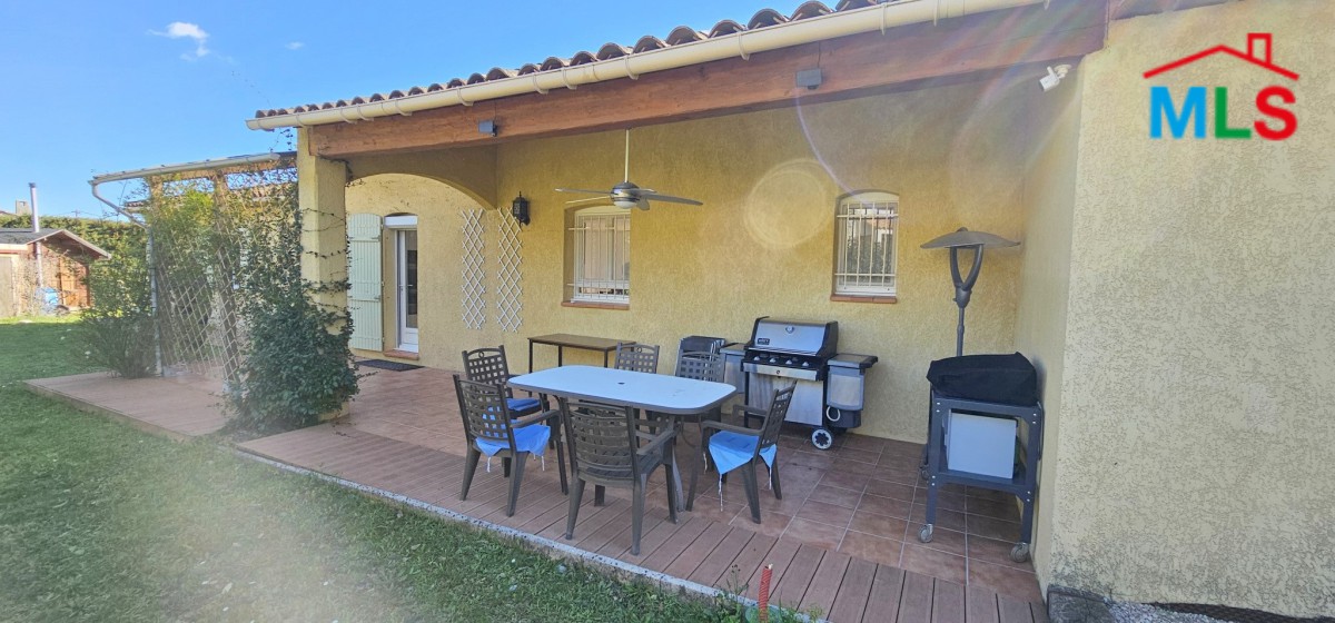 Villa For Sale - Bagnols-en-Forêt - FRANCE