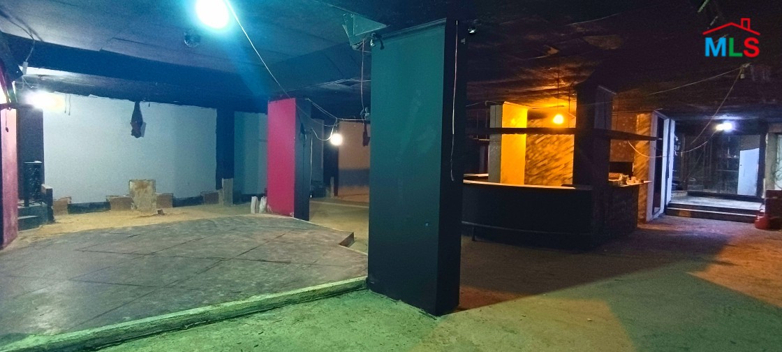 Showroom for Sale In Jounieh Near The Highway