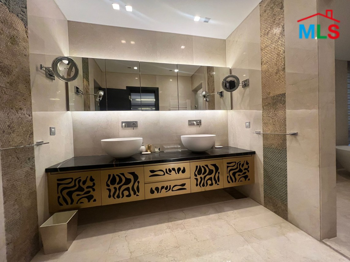 Ideal Penthouse with Rooftop Pool for Sale In Achrafieh