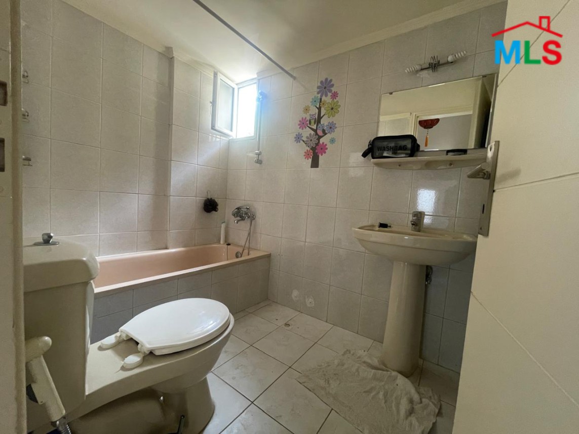 Apartment With Seaview for Sale In Nahr Ibrahim