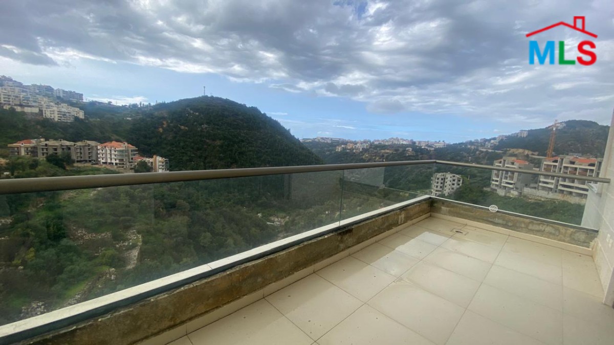 Brand New Apartment With Roof & View for Sale In Calm Area In Zikrit