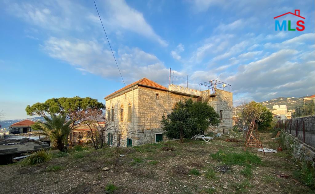 An Old Lebanese House on A Large Land In Kornet Chehwan For Sale