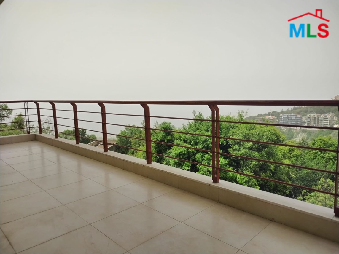Spacious Apartment with Terrace & Sea View For Sale In Chnaniir