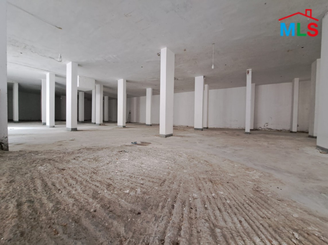 Spacious Warehouse For Sale In Dekweneh
