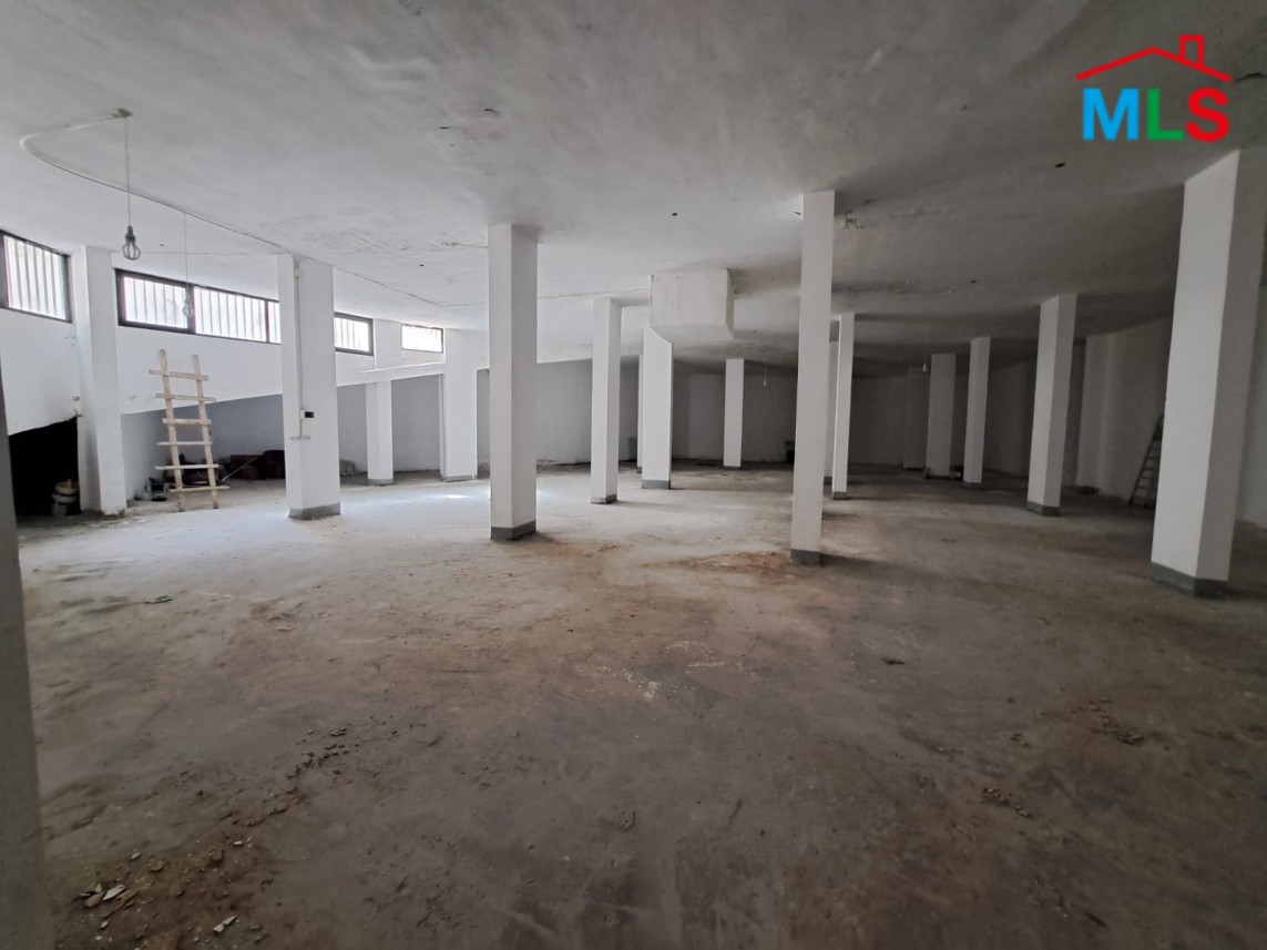 Spacious Warehouse For Sale In Dekweneh
