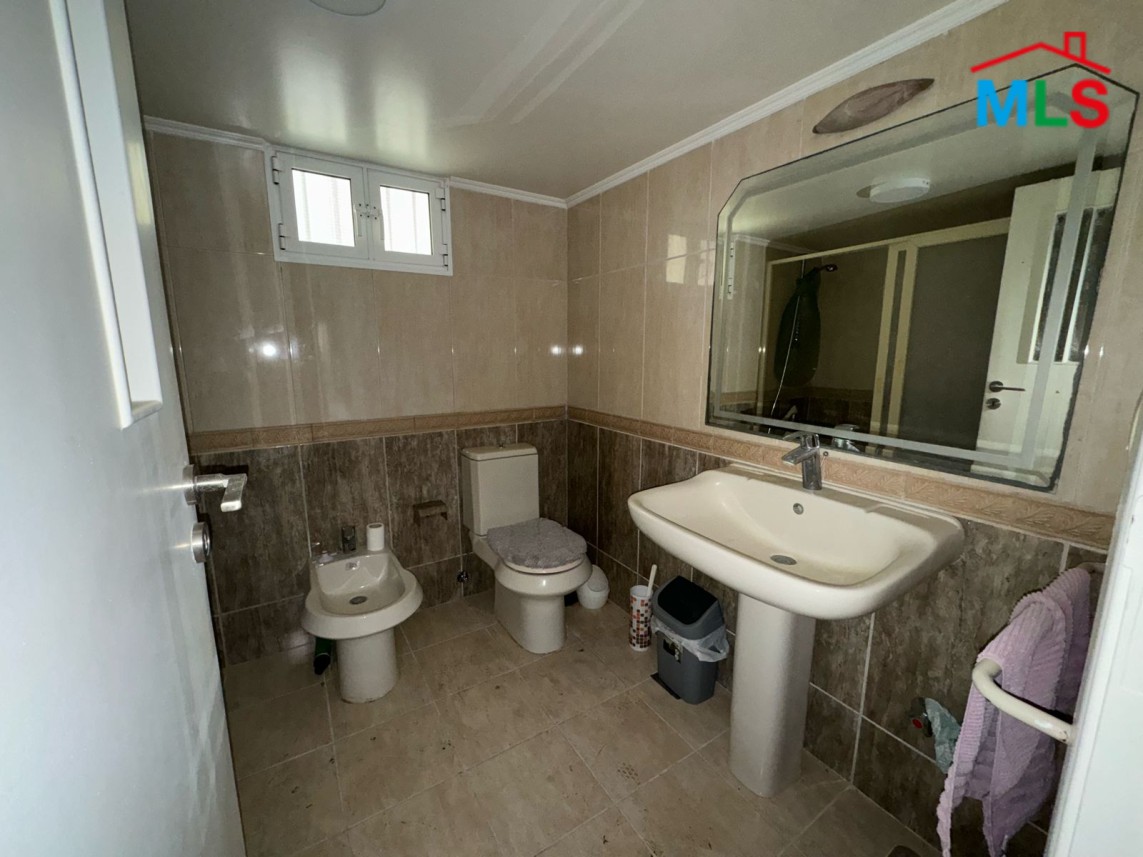Spacious Apartment For Sale in Ain Al Remmane