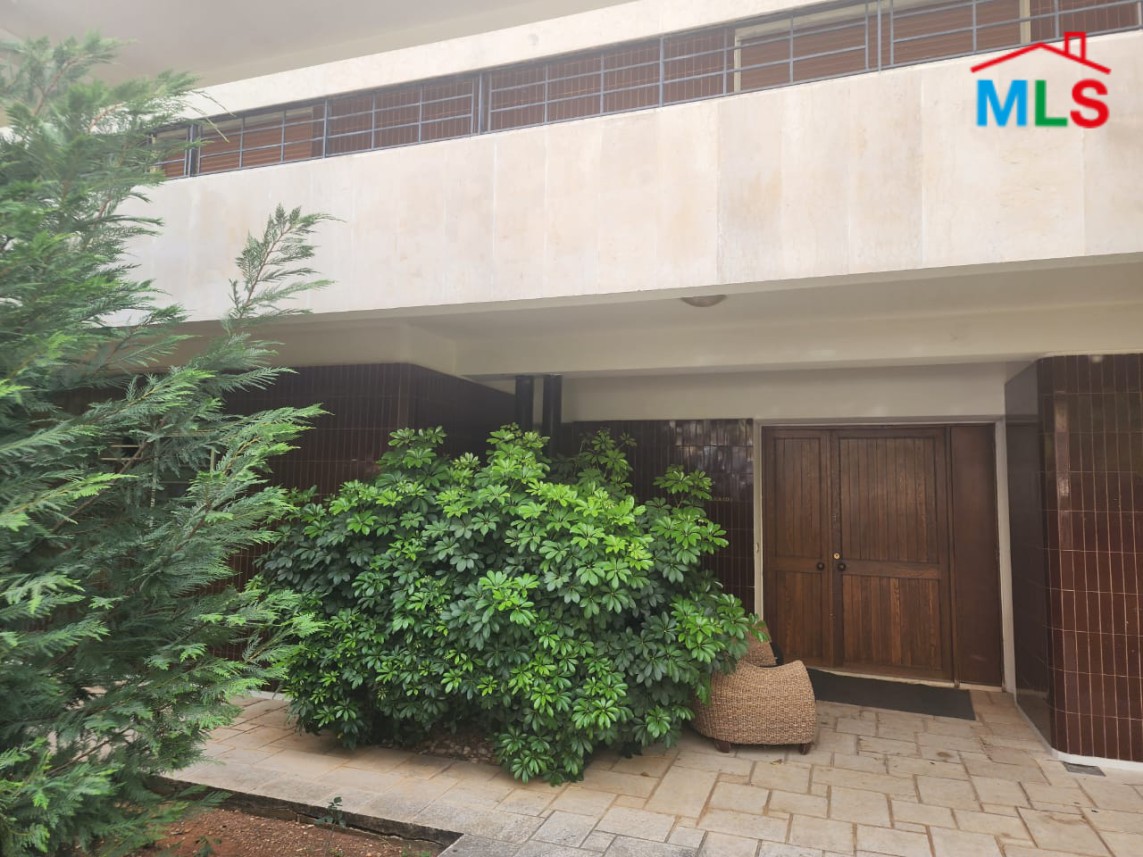 Villa with a big land For Sale in Nahr Ibrahim on the main road