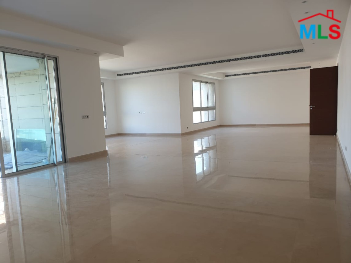 High-End 4-Bedroom Apartment For Sale in Achrafieh, Carré D'or
