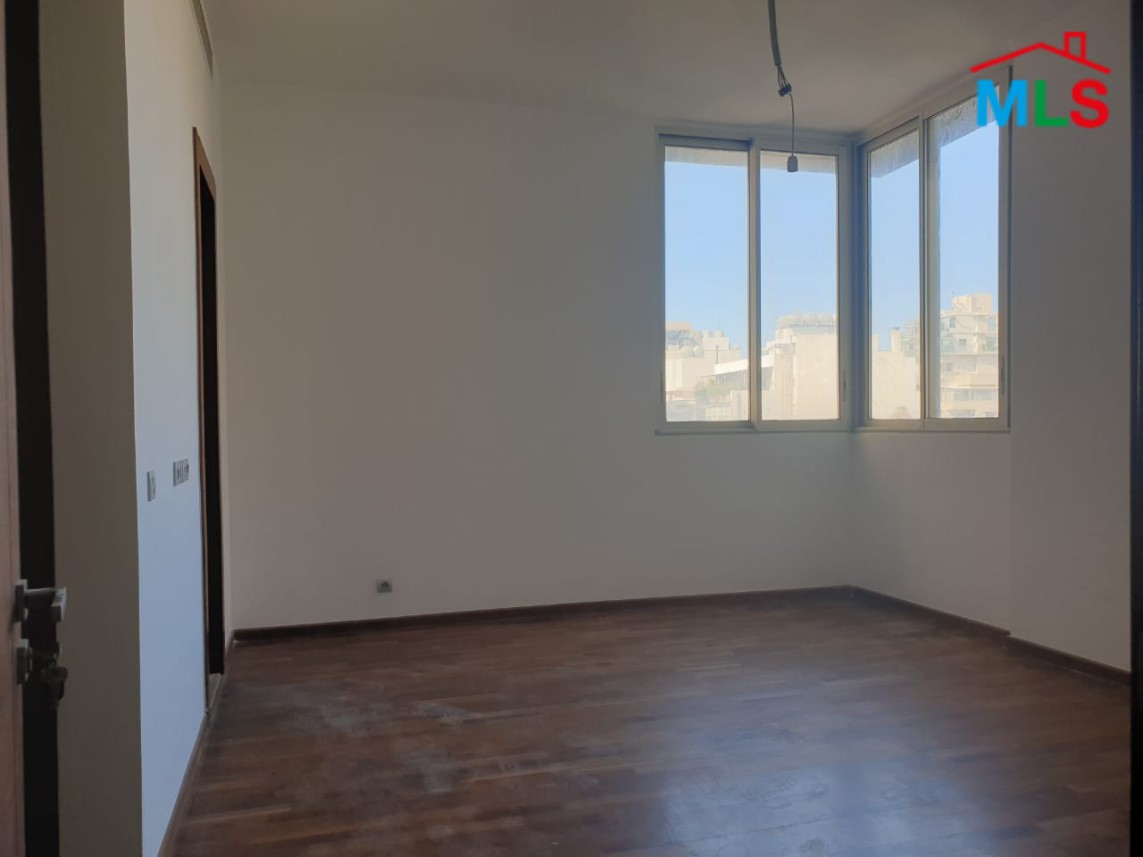 High-End 4-Bedroom Apartment For Sale in Achrafieh, Carré D'or