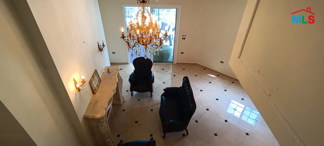 High-End Decorated & Spacious Duplex for Sale In Fatqa