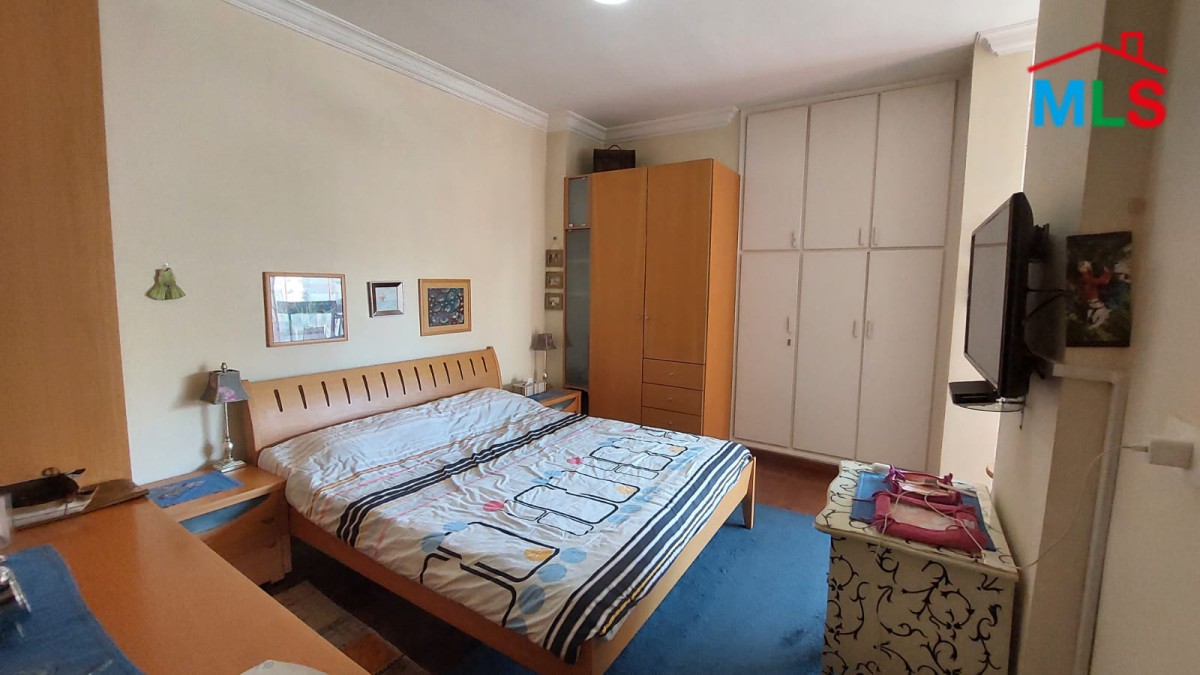 3-Bedroom Apartment for Sale In Hamra, Ras Beirut