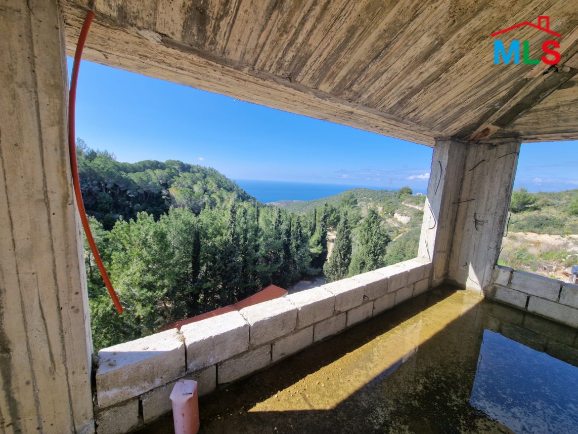 Core & Shell Villa With Pool for Sale in Mrah Chedid, Batroun