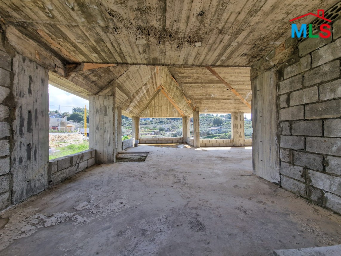 Core & Shell Villa With Pool for Sale in Mrah Chedid, Batroun